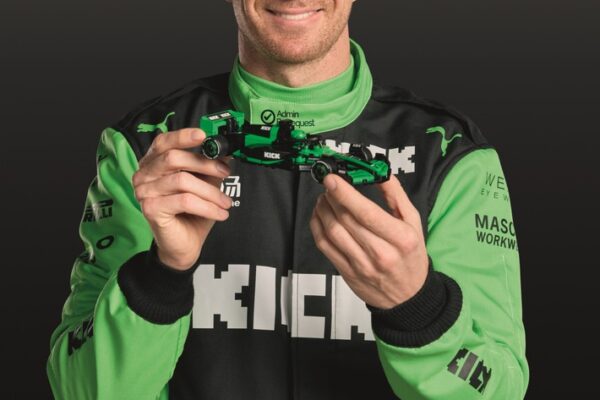 Bau Spannung in 2025 mit Nico Hülkenberg: Jubiläumssaison mit der LEGO Gruppe und Formel 1®