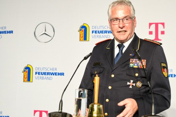 Auswirkungen der weltpolitischen Lage im Mittelpunkt / Erfolgreicher 17. Berliner Abend der deutschen Feuerwehren mit europäischer Beteiligung