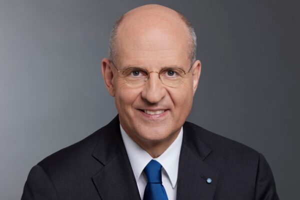 Prof. Dr. Klemens Joos wieder CEO der EUTOP Group