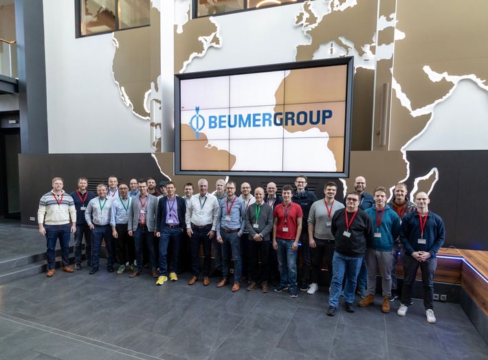 BEUMER Group und Fraunhofer-Institut für Materialfluss und Logistik IML starten gemeinsames „Enterprise Lab“ für mobile Robotik